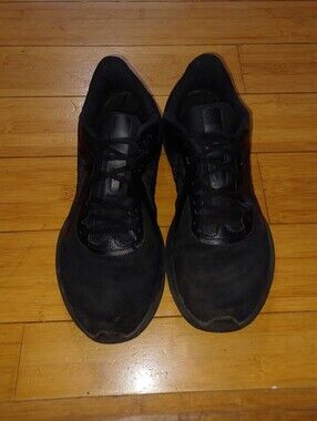 Nike Downshifter 10 Black Sneakers